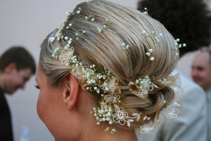 individual flowers for hair